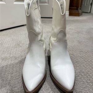 White Women's Cowboy Ankle Boots